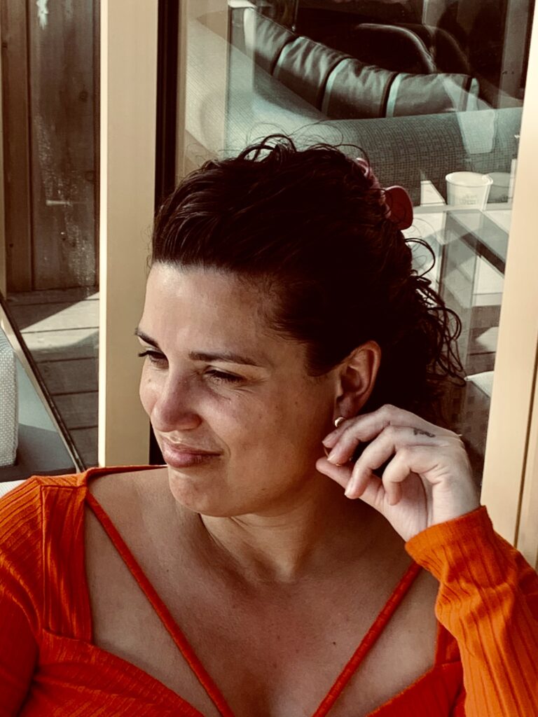 Photos de profil Claudine FRAPPA sexothérapeute institut oxum